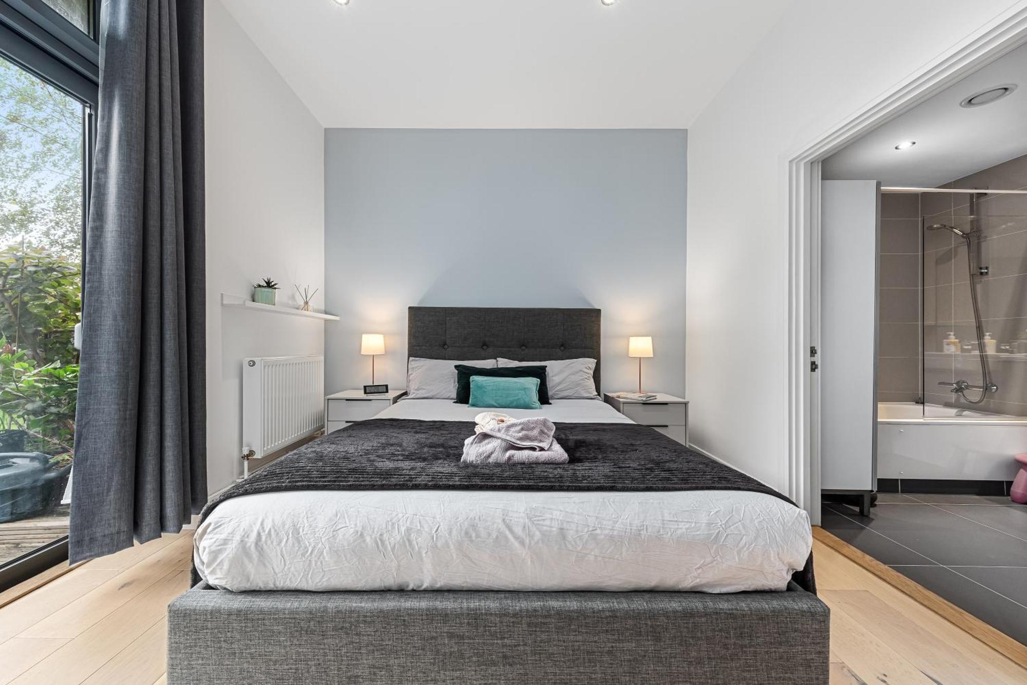 לונדון Trendy 2 Bed Flat In Greenwich With Car Parking מראה חיצוני תמונה
