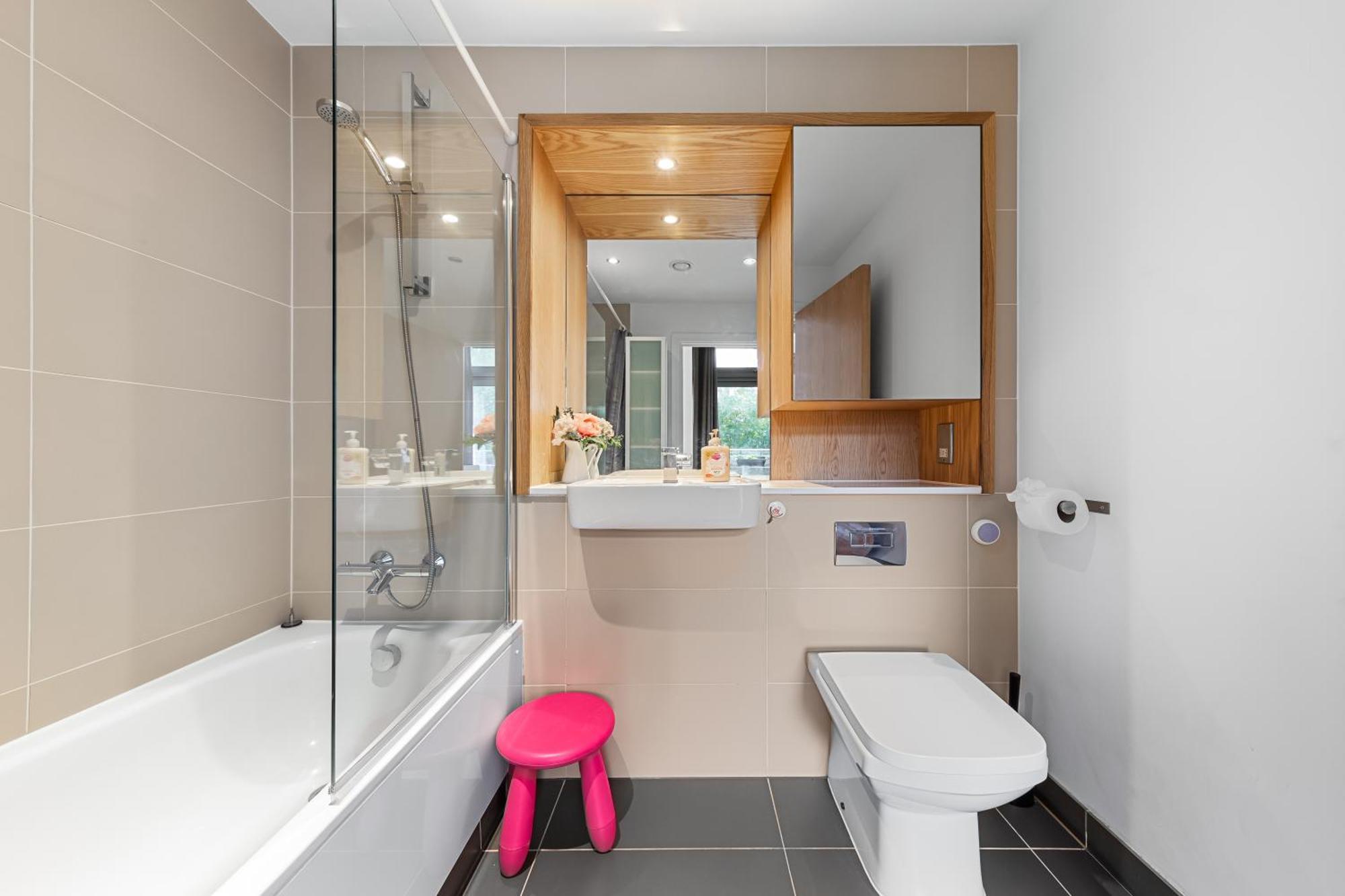 לונדון Trendy 2 Bed Flat In Greenwich With Car Parking מראה חיצוני תמונה